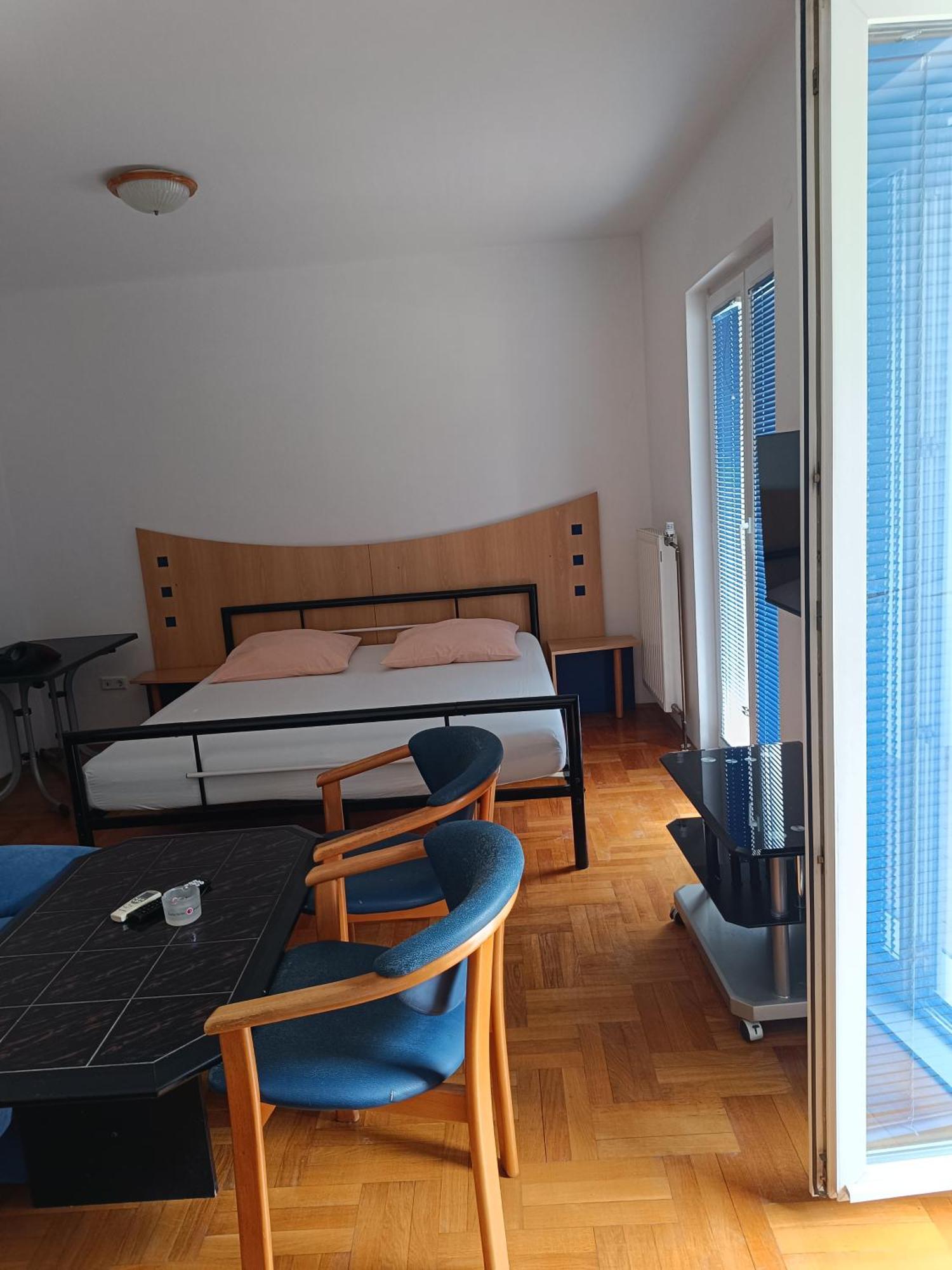 Apartmani "Radi" Baška Voda Rom bilde