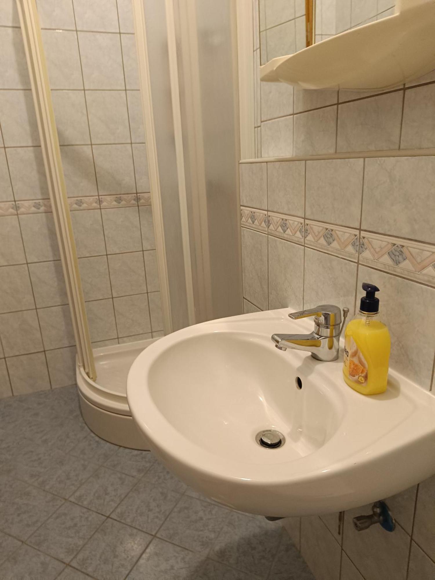 Apartmani "Radi" Baška Voda Eksteriør bilde